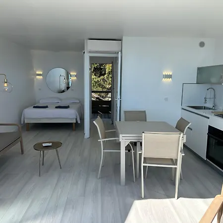 Costa Plana Collection - - Monaco Apartment *