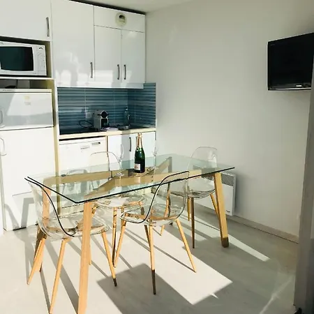 Costa Plana Collection - - Monaco 카프다일