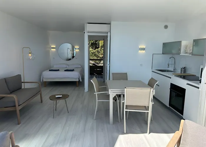 Costa Plana Collection - - Monaco Apartment *