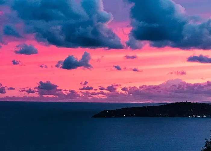 Costa Plana Collection - - Monaco 카프다일